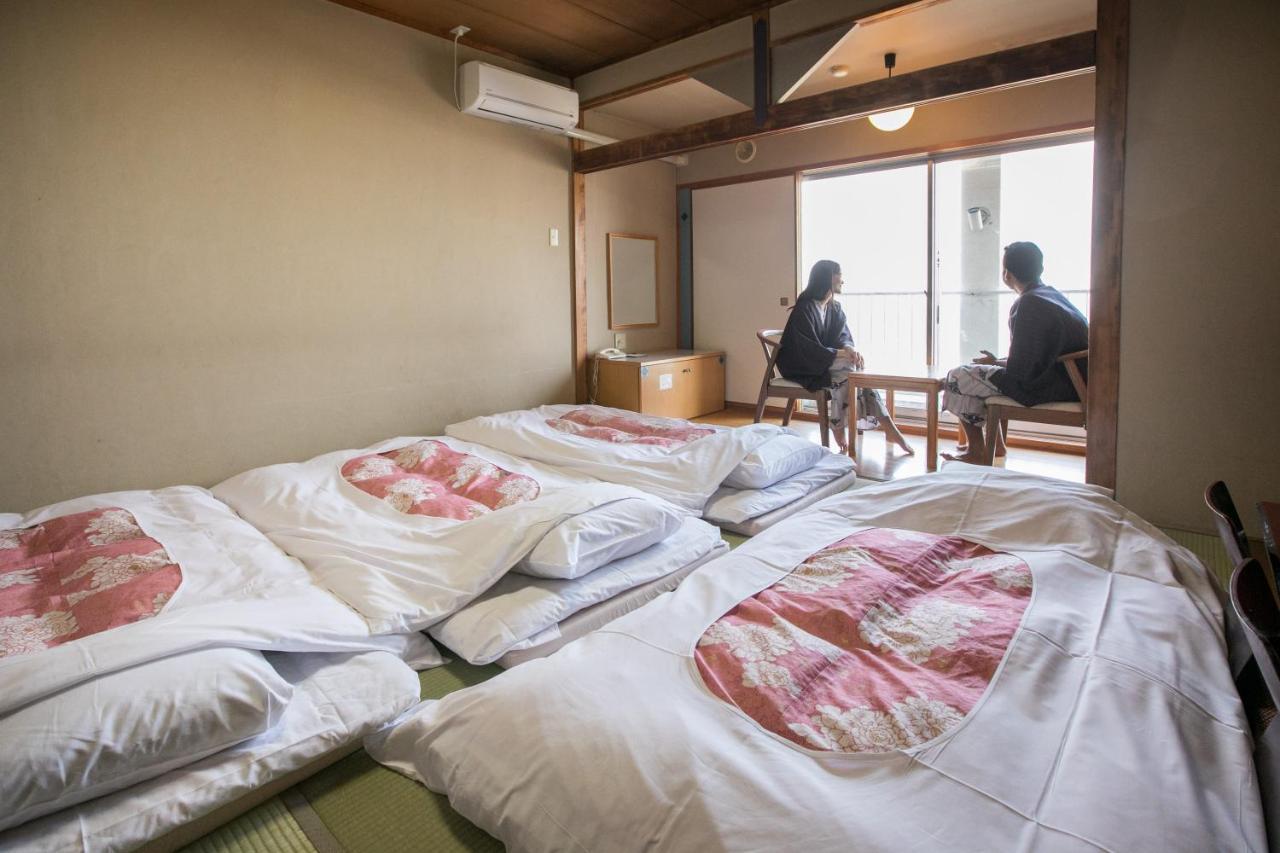 Hotel New Tsuruta Бепу Екстериор снимка