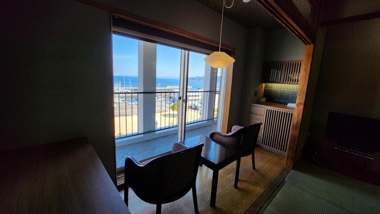 Hotel New Tsuruta Бепу Екстериор снимка